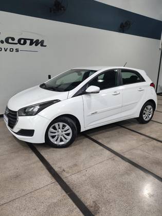 HYUNDAI HB20 1.0 COMFORT PLUS 12V FLEX 4P MANUAL HYUNDAI HB20 1.0 COMFORT PLUS 12V FLEX 4P MANUAL